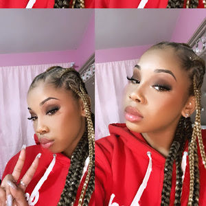 Meet your Posher, Amarii